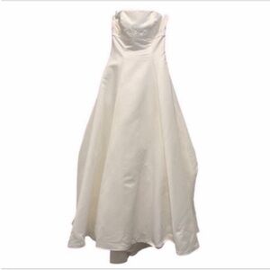 GLORIA VANDERBILT Strapless Wedding Dress 10